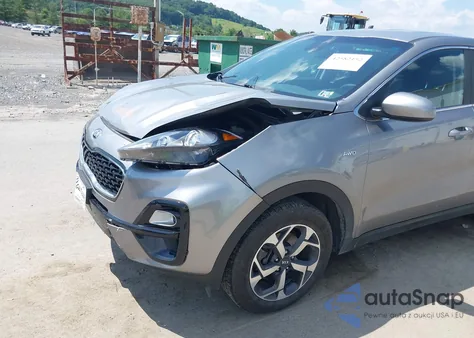 2020 Kia Sportage Lx z USA, uszkodzony, nr VIN KNDPMCAC4L7629950